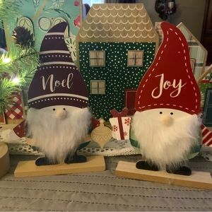 New NOEL Holiday GNOME Shelf Sitter Wooden Tabletop 5.5x8